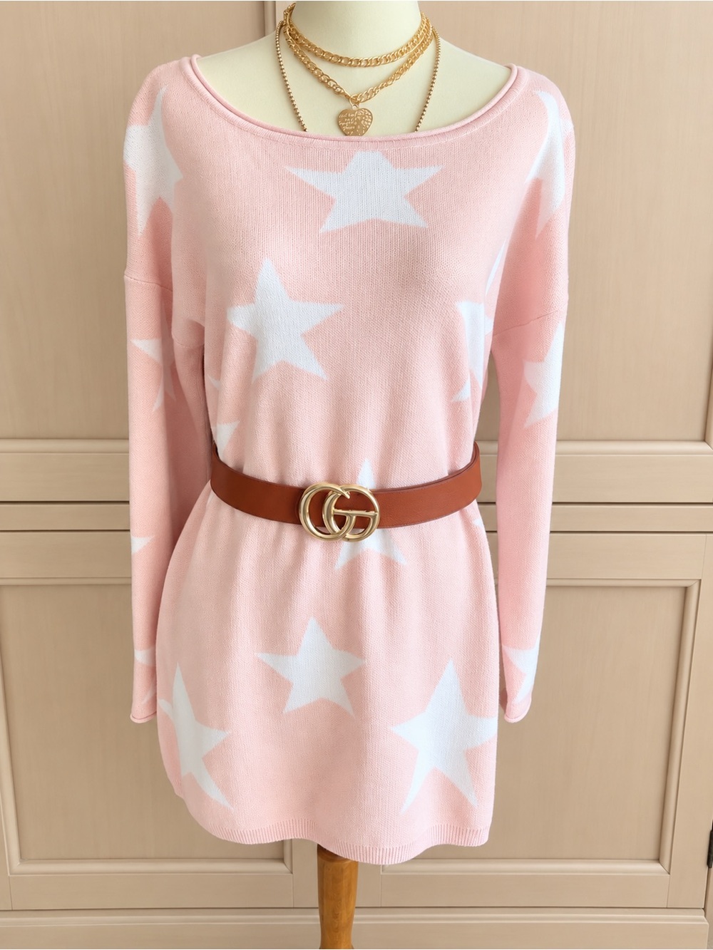 Relativity Pink & White Star Sweater Like New Size Small